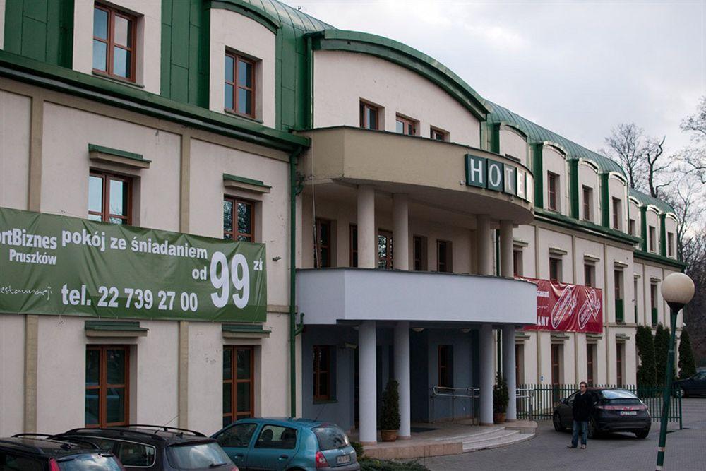 Comfortbiznes Pruszkow Exterior photo